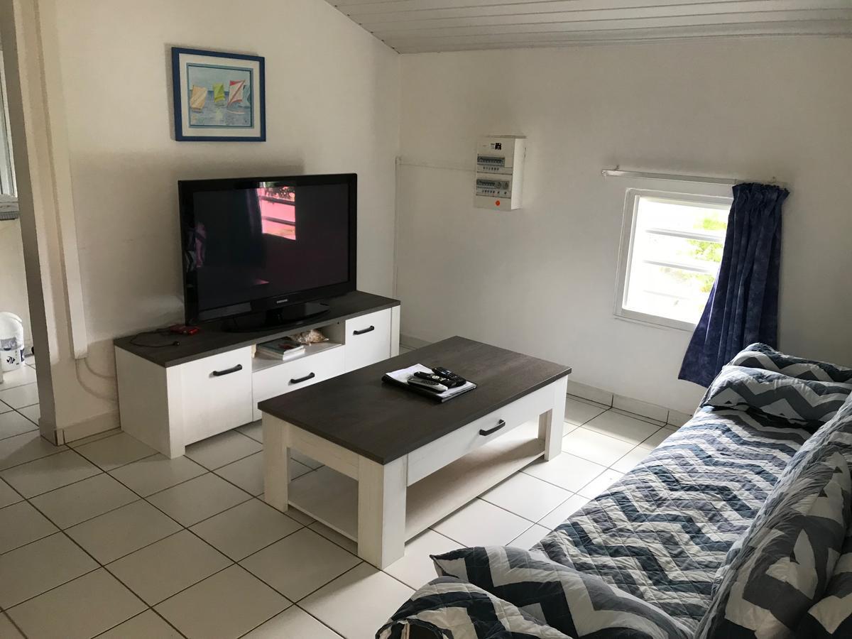 Les Creolines Aparthotel Sainte-Luce Exteriör bild