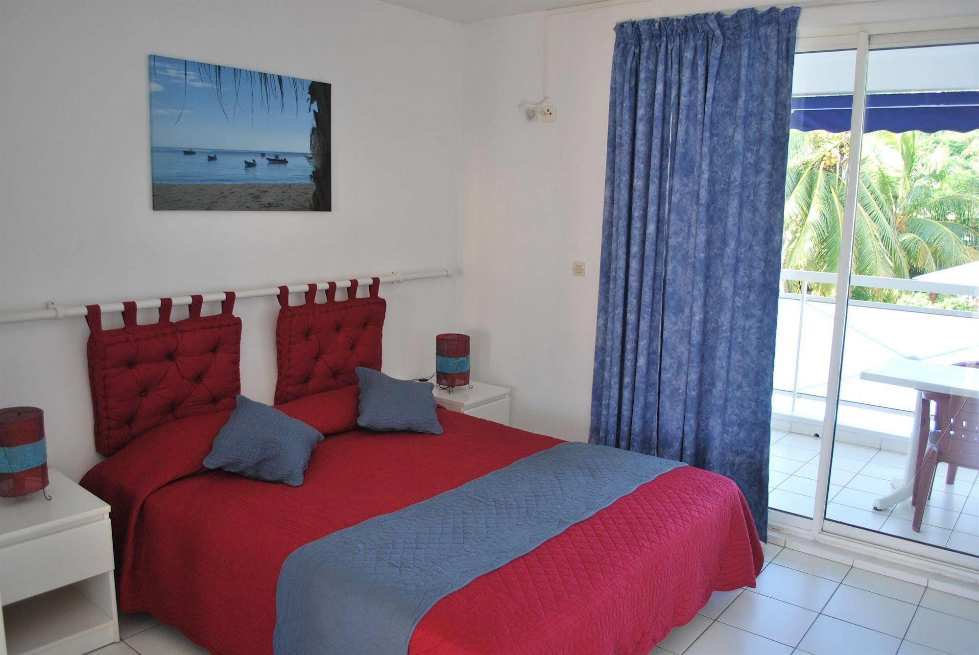 Les Creolines Aparthotel Sainte-Luce Exteriör bild